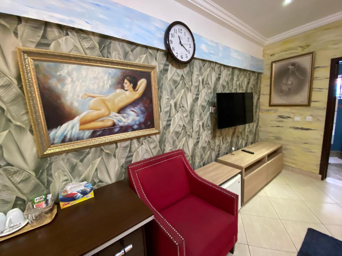 Bays Lodge, Акра Екстериор снимка