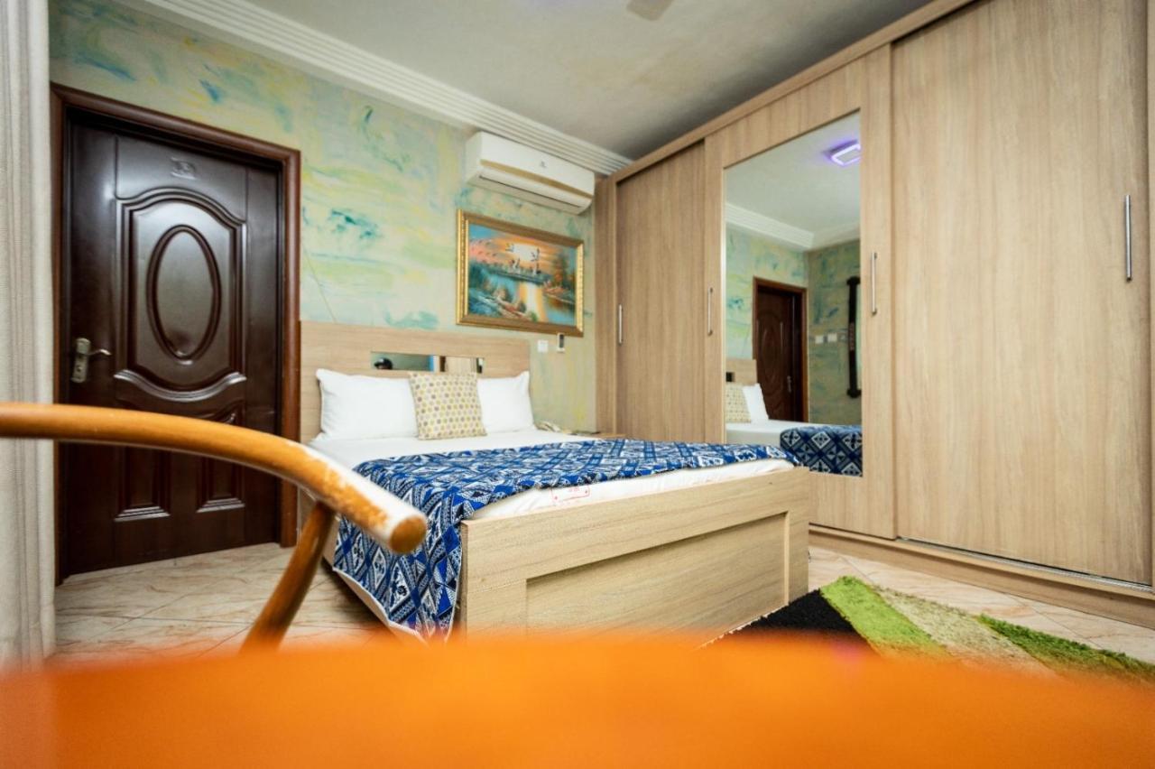 Bays Lodge, Акра Екстериор снимка